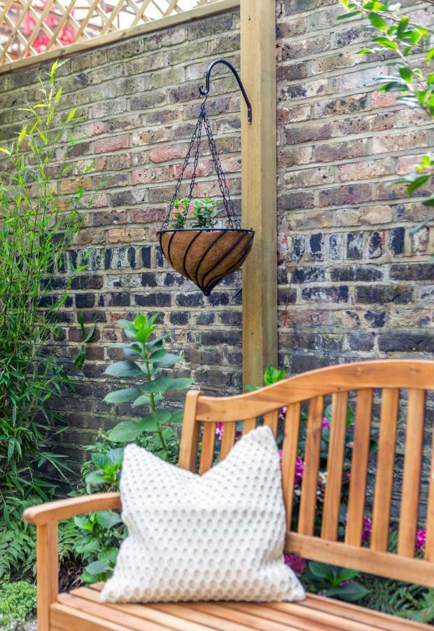 Apartamento Logan Mews By Lime Street Londres Exterior foto
