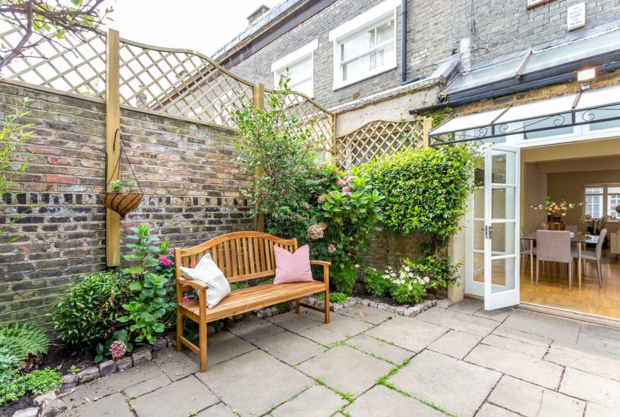 Apartamento Logan Mews By Lime Street Londres Exterior foto