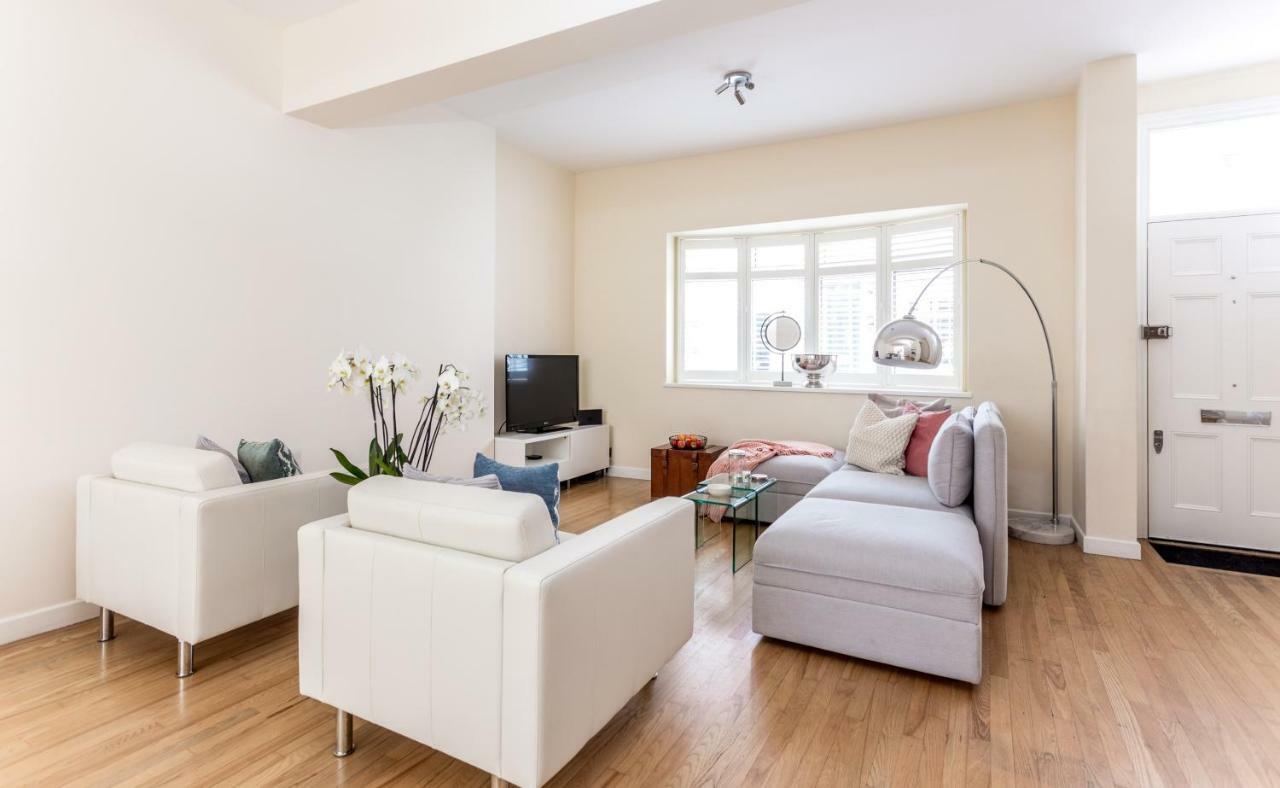 Apartamento Logan Mews By Lime Street Londres Exterior foto